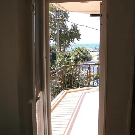 Samos Aparthotel *