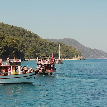 Apartahotel Samos Guzelcamlı